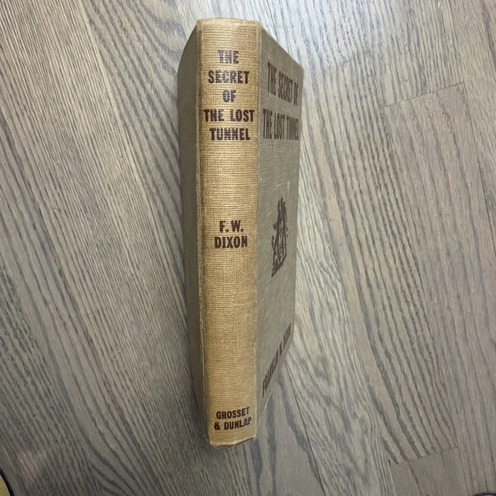 Hardy Boys #29 THE SECRET OF THE LOST TUNNEL‎ by Dixon HC 1950 Early Printing
